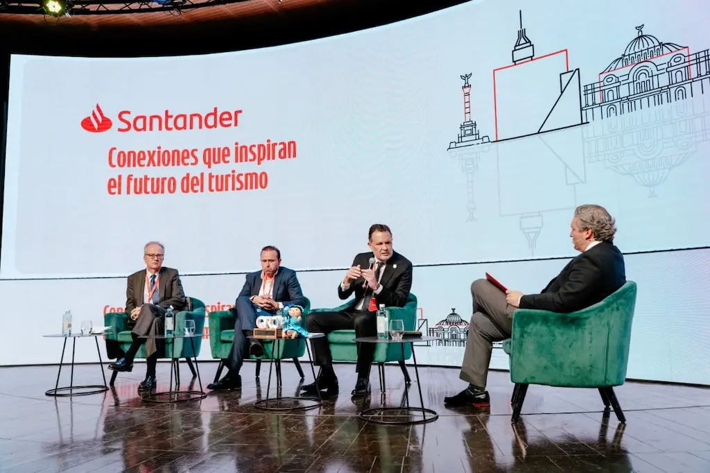 Mauricio Kuri en Madrid: Impulsando la Inversión Turística de Querétaro en el Foro Santander